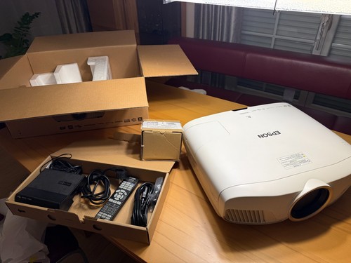 Epson tw9300 lcd - w,