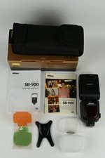 Nikon Speedlight SB-900