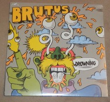 BRUTUS Drowning Ute Av Fokus