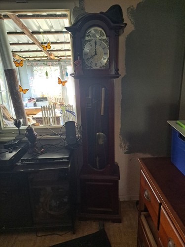 Standuhr mit pendel braunes - pendel,,