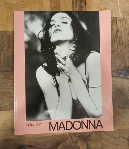 Debbi voller madonna - voller:,