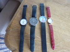 Konvolut  4 Armbanduhren - defekt - s. Foto