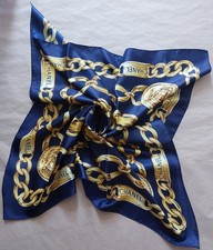 Chanel Seidentuch Carré 90 × 90  Marineblau Mit Goldenen Kettenmuster 100% Seide