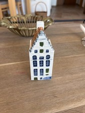 KLM Delft Blue Miniaturhaus „Singel 64, Amsterdam“ – Handbemalt