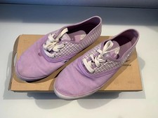 Womens NIKE Deuce Leinen