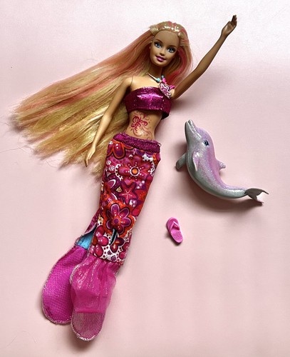 Barbie 2010 vintage - 🤍,