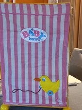 Baby Born Puppenkleiderschrank mit Inhalt, Kleiderbügel  gut erhalten