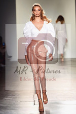 Nr. 45 - Foto von Top Model