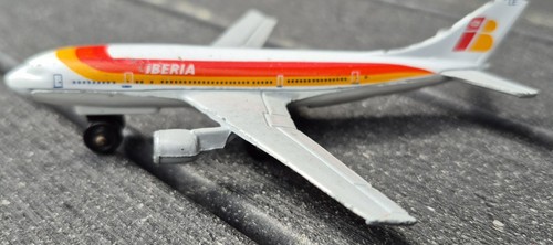 Matchbox a300 airbus - b,