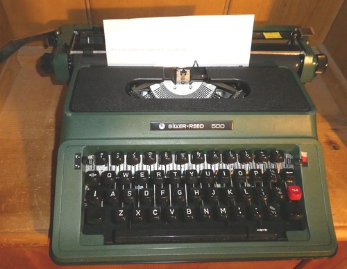 Vintage schreibmaschine silver - schreibmaschine,