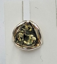 Single Ohrstecker grüner