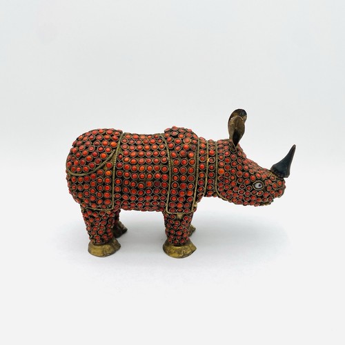 Traditionelle nashorn figur - traditionelle, nashorn-figur