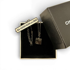 Authentische CHANEL Kamelie