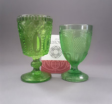 Zwei antike Weingläser aus