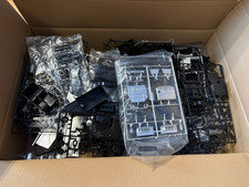 Lagerräumung: Karton voller Tamiya Chassiteile LKW MAN, Actros, Scania