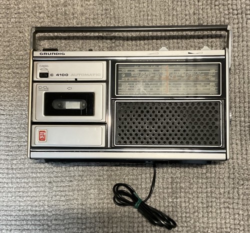 Grundig 4100 radio - c, /