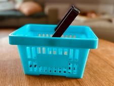 Kleiner Einkaufskorb mit