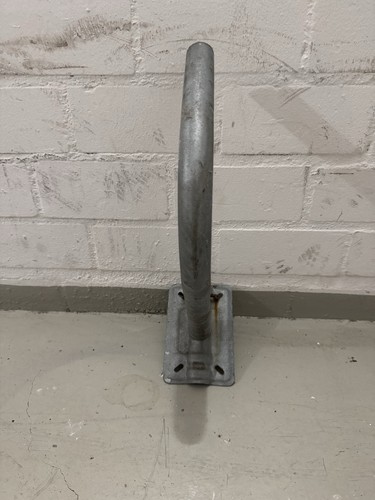 Satelliten halter mastfuß - satelliten,