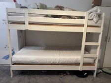 Hochbett Etagenbett zu