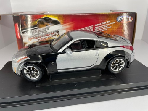 Ertl nissan 350z 2003 - 1:18,