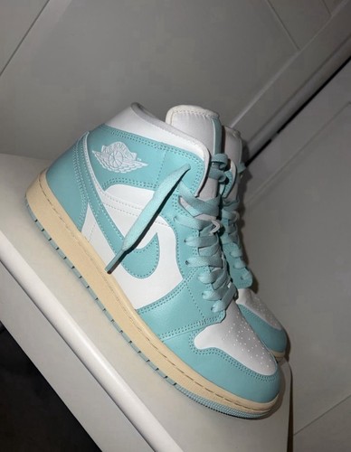 Nike air jordan mid - air, 1