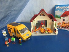 ANGEBOT 6866 6865 Schule + Schulbus viele Figuren zu 4324 Schule  Playmobil 9189