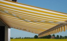 B-Ware Elektrische Markise H123, Vollkassette Volant 4,5x3m, Polyester Gelb/Weiß