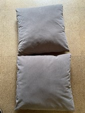 2 große Kissen, 55 x 55, von Mustering Boxspringbett in Farbe Cappuccino, neu