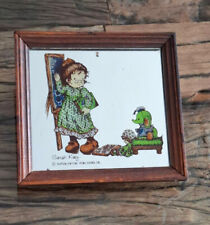 Vintage Sarah Kay an der Tafel Spiegel Bild im Holz Rahmen 14,8 x 15,8 cm