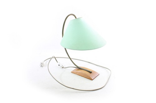 Alte tischlampe mit - alte, schirm