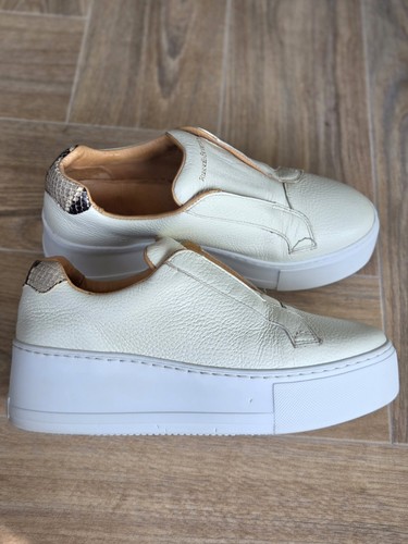 Russell bromley park up - russell,