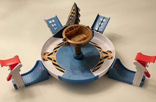 Mattel hot wheels - hot, bahn