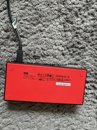 Lenovo thinkpad universal - lenovo,