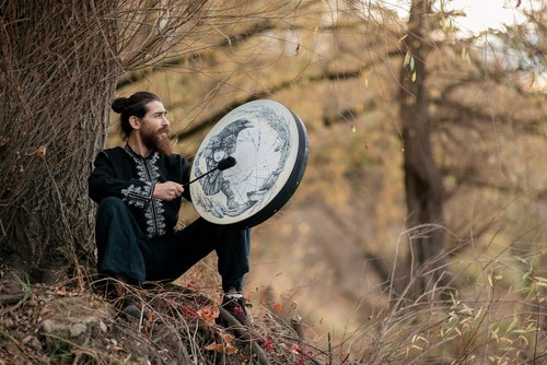 Shaman vegan raven - "raven, drum"