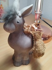 Deko Esel mit Tragesäcken, Keramik