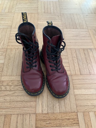100 original doc martens - doc,