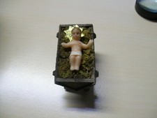 alte Krippe  JESUSKIND AUS