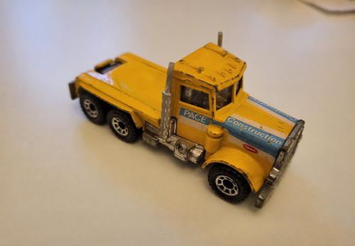 Matchbox peterbilt truck 1981 - matchbox,