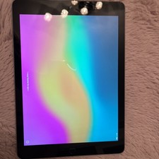 Apple iPad 6th Generation WIFI Space Grey Verpackung Top Tech.& Optisch einwandf