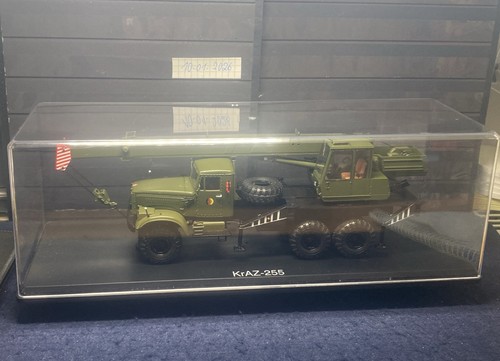 Kraz 255 oliv nva kranwagen - kraz-255,
