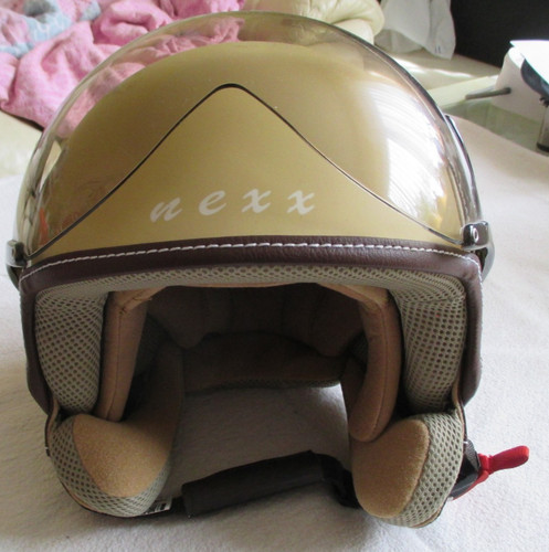 Top neuwertiger helm nexx - top,