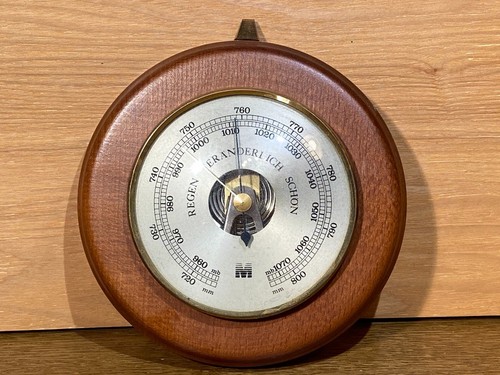 Vintage barometer aus holz - vintage,