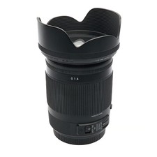 Sigma 18-300mm/3,5-6,3 DC