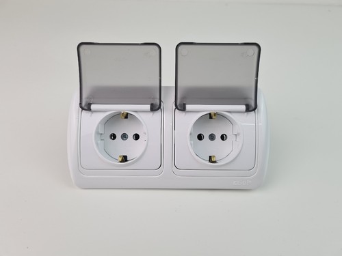 Steckdosen mit doppelrahmen - 2,