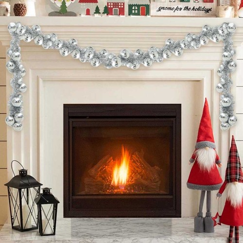 Weihnachtskugelgirlande