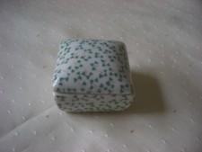 Kleine Deko Porzellan/Keramik Deckeldose  Geschenkdose Schmuckdose