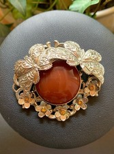 Feine Silberfarbige Gablonzer Brosche, Filigran Glasstein und Strasssteine  !96