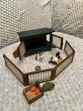 Schleich Hasenstall Kaninchen Zaun mit viel Zubehör Farmworld