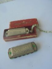 36763 2x kleiner Schlüsselanhänger Mundharmonika Vermona My little darling 3,5cm