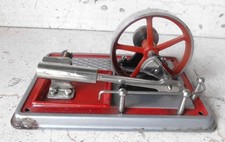 Wilesco D12 Antriebseinheit mit Zylinder und Schwungrad